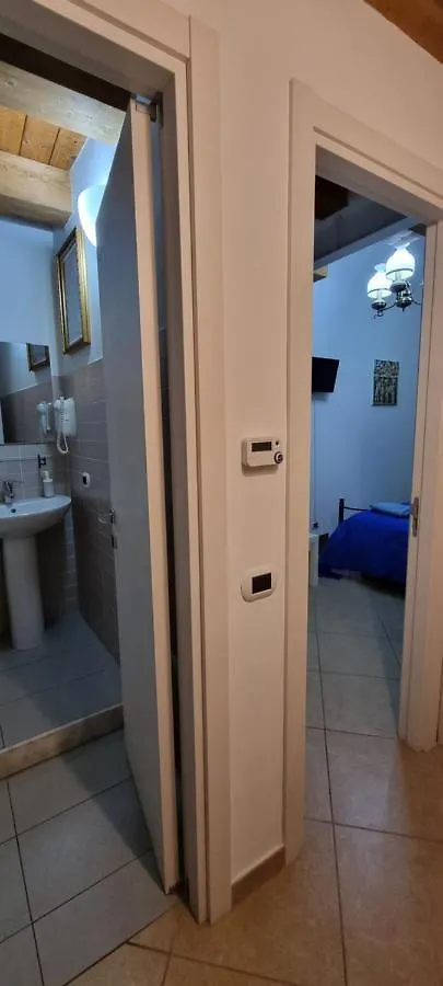 Bed and Breakfast Palermit'Amo Palermo 2*,  Italia